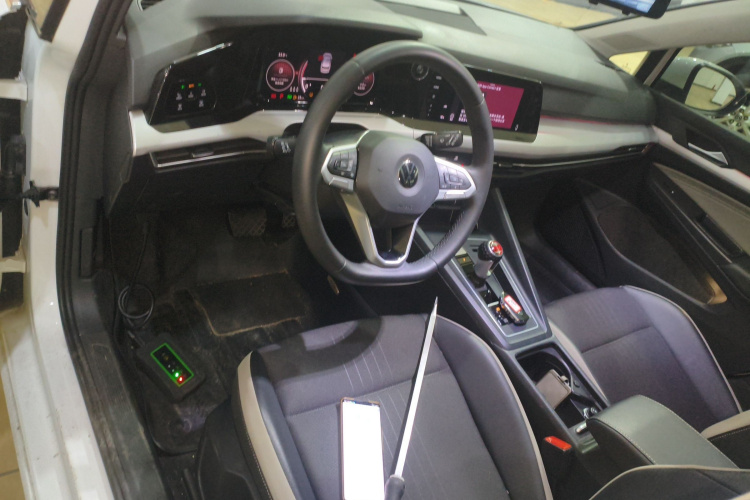 Volkswagen Golf 2022 صورة سيارة #10