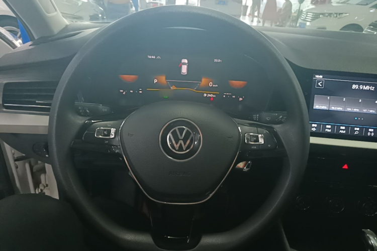 Volkswagen Lavida 2021 immagine di auto #15