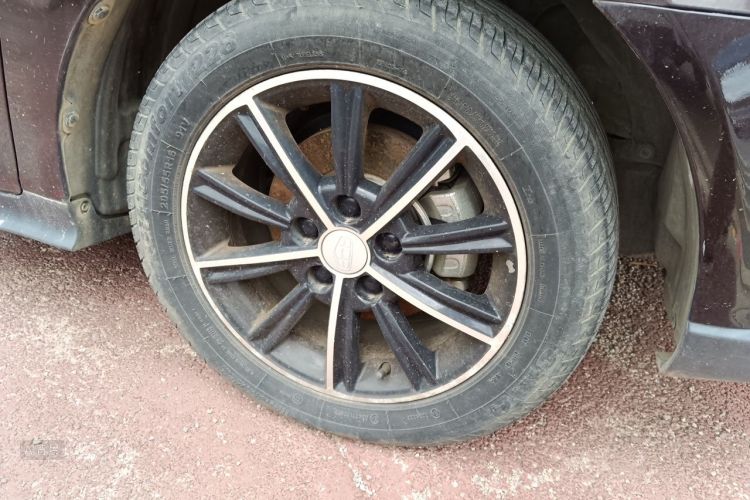 GEELY Emgrand 2016 car image #9