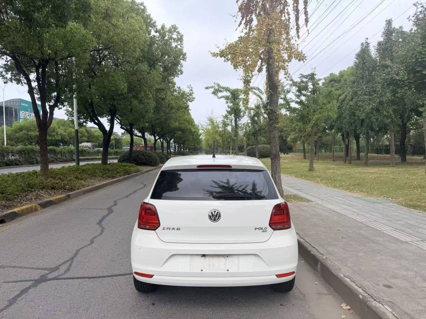 Volkswagen Polo 2019 car image #6