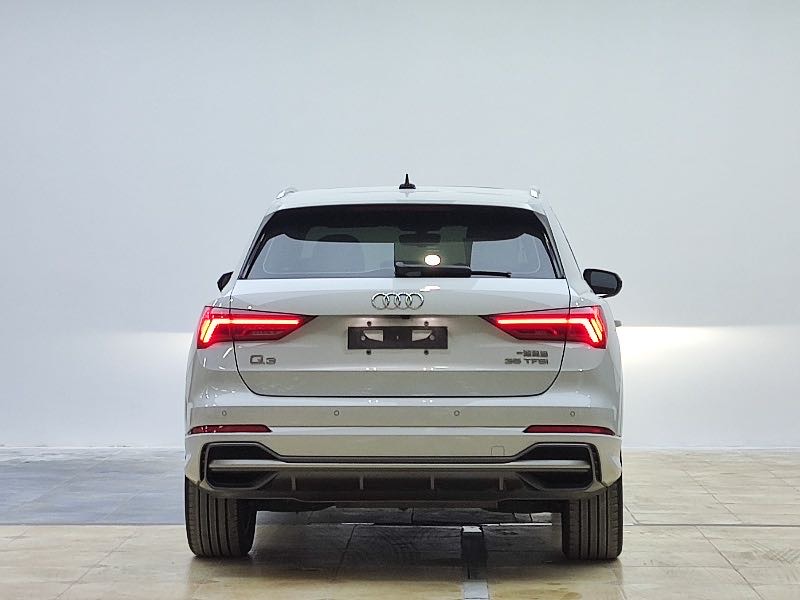 Audi Q3 2022 #6 Audi Q3 2022 car image #6