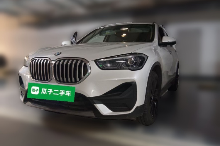 BMW X1 2021 car image #2