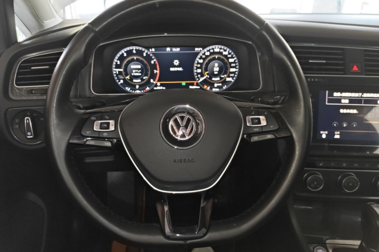 Volkswagen Golf 2020 #11 Volkswagen Golf 2020 car image #11