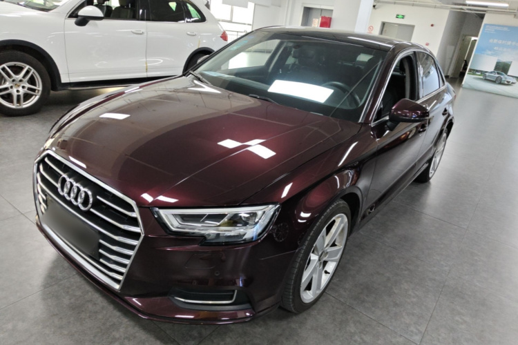 Audi A3 2019 car image #2