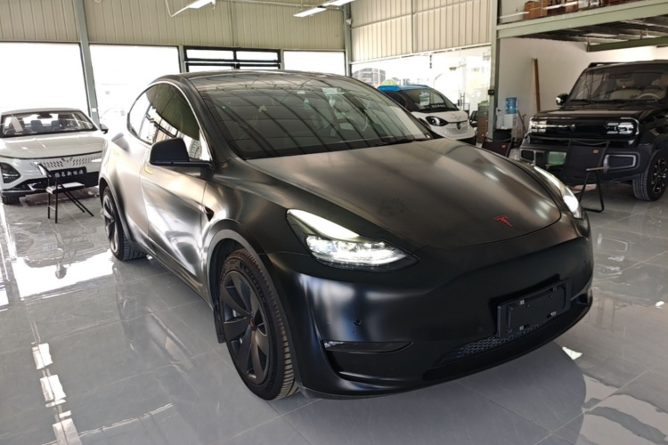 Tesla Model Y 2021 #4 Tesla Model Y 2021 car image #4