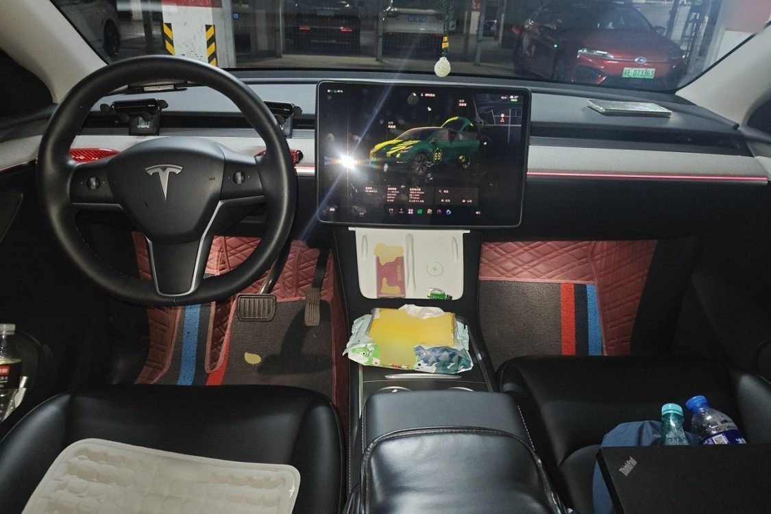 Tesla Model Y 2024 #21 Tesla Model Y 2024 car image #21