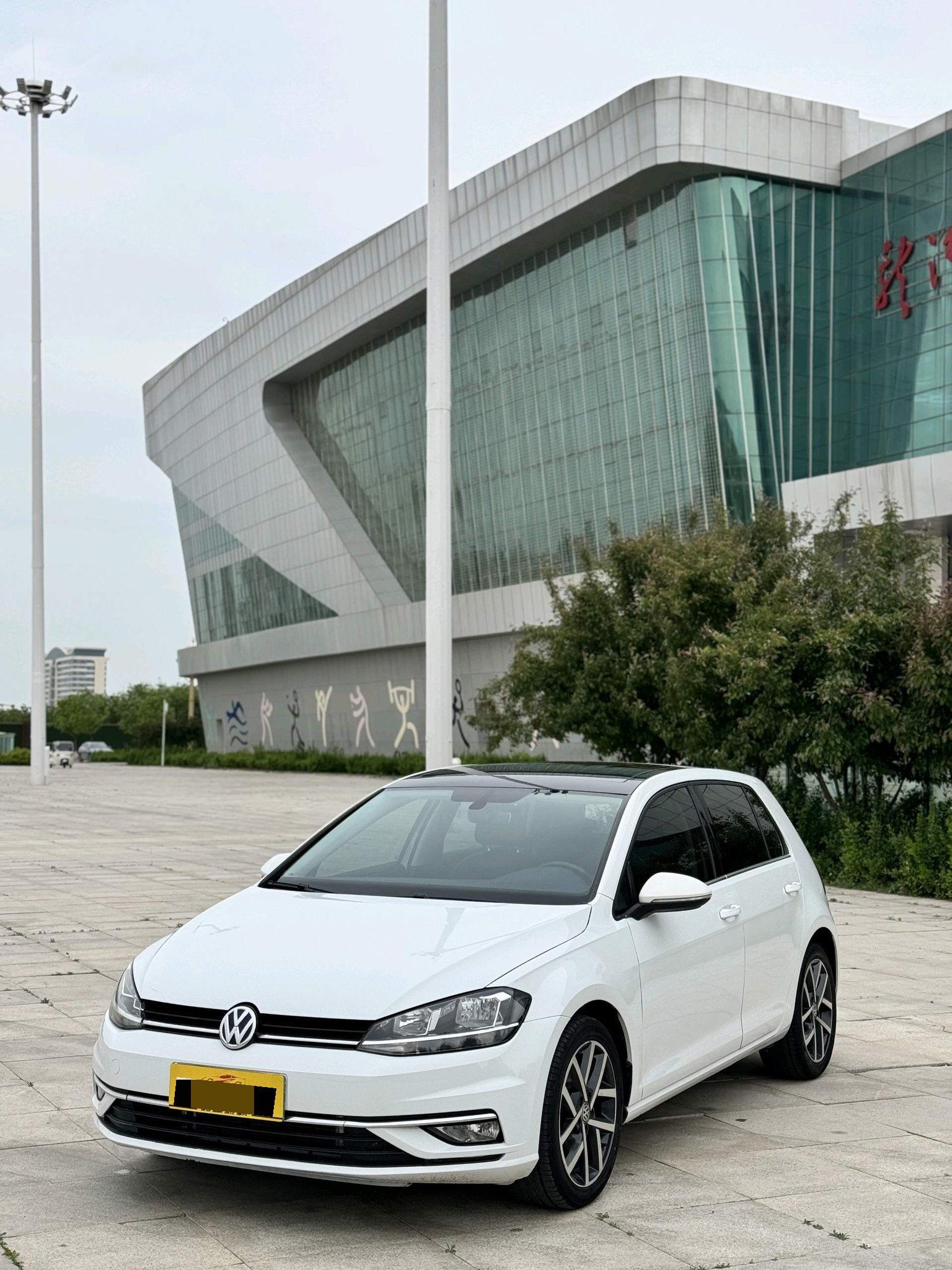 2018 2018 car image