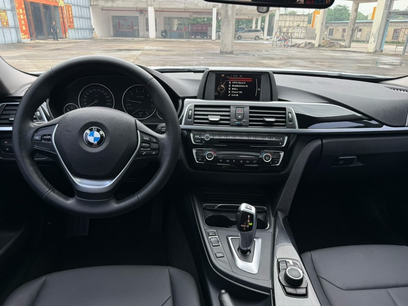 BMW 3 Series 2017 #5 BMW 3 Series 2017 car image #5