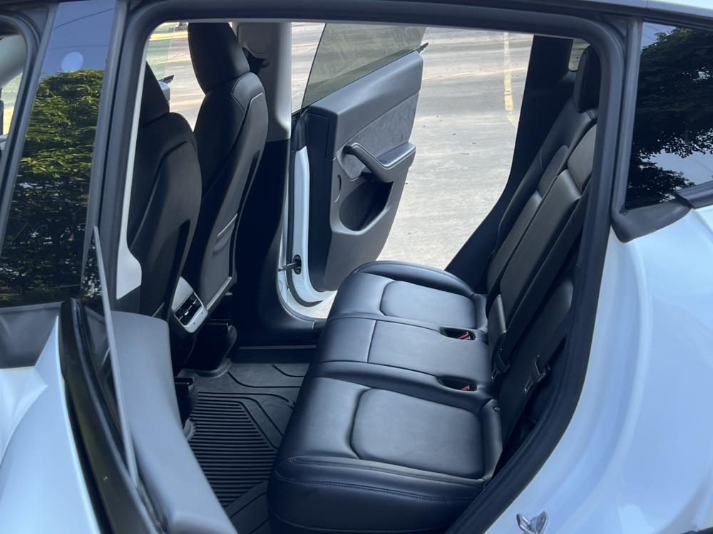 Tesla Model Y 2022 #24 Tesla Model Y 2022 car image #24