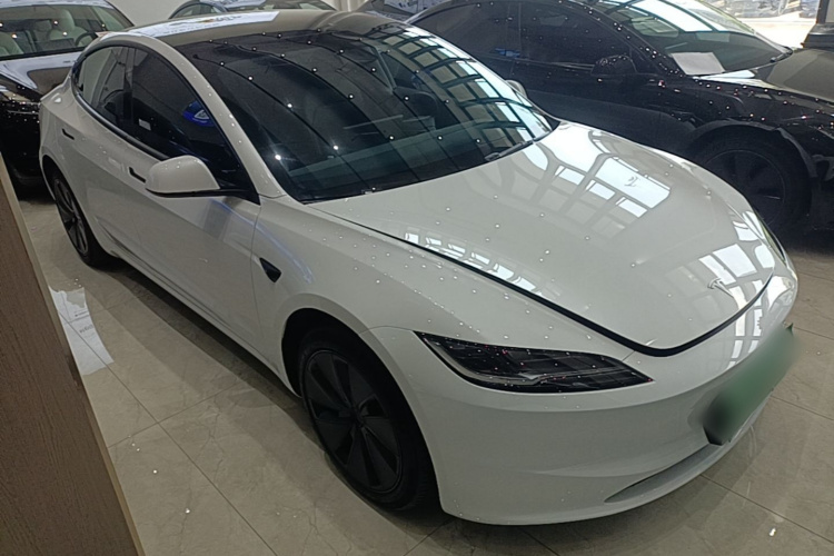 Tesla Model 3 2024 #6 Tesla Model 3 2024 car image #6