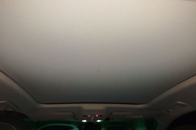 Audi Q3 2021 car image #16