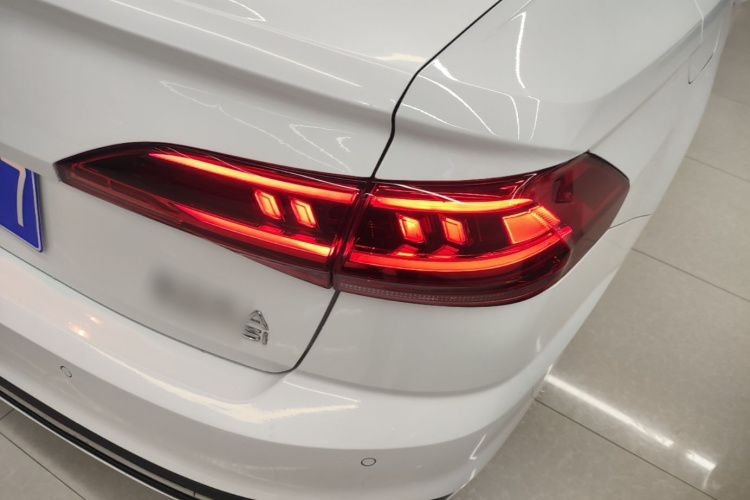 Volkswagen Bora 2025 car image #8