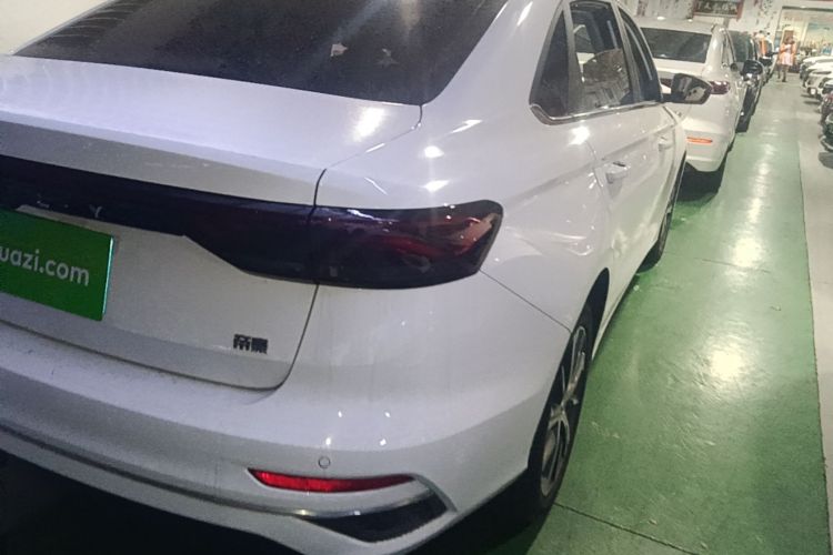 GEELY Emgrand 2024 #8 GEELY Emgrand 2024 car image #8