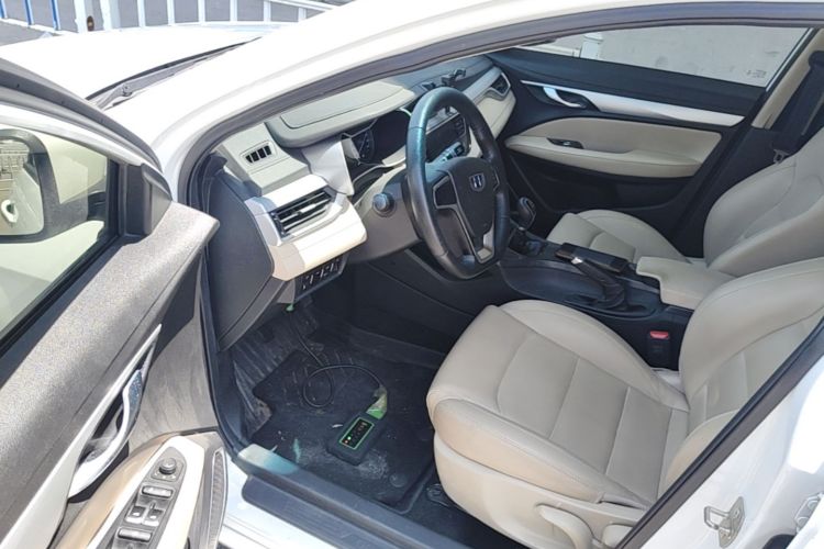 GEELY Emgrand 2019 #12 GEELY Emgrand 2019 car image #12
