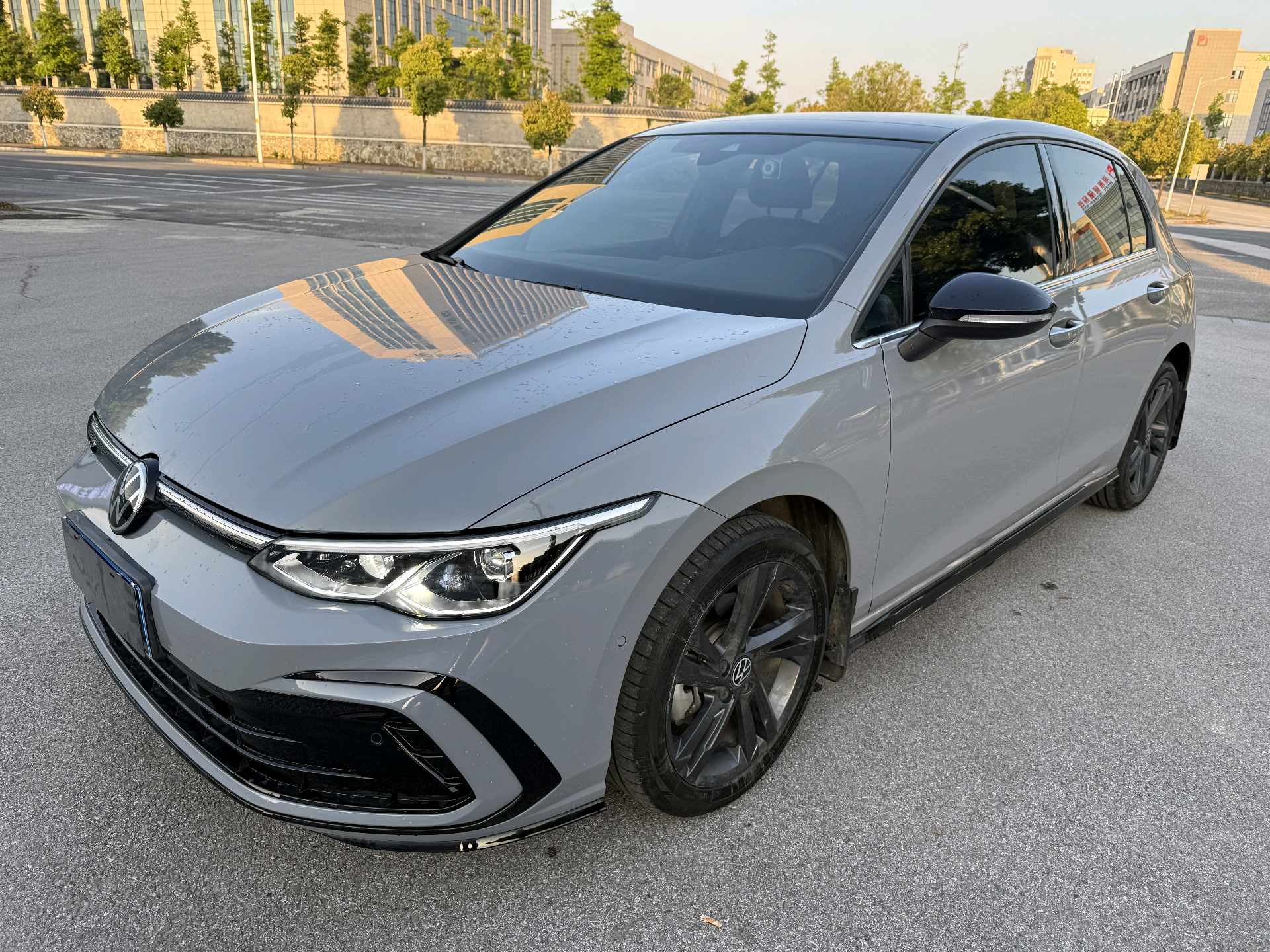 Volkswagen Golf 2021 car image 