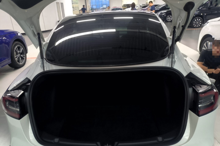 Tesla Model 3 2020 #19 Tesla Model 3 2020 car image #19