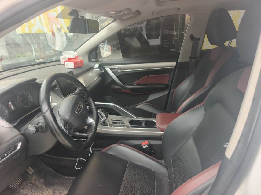 GEELY Coolray 2021 car image #2