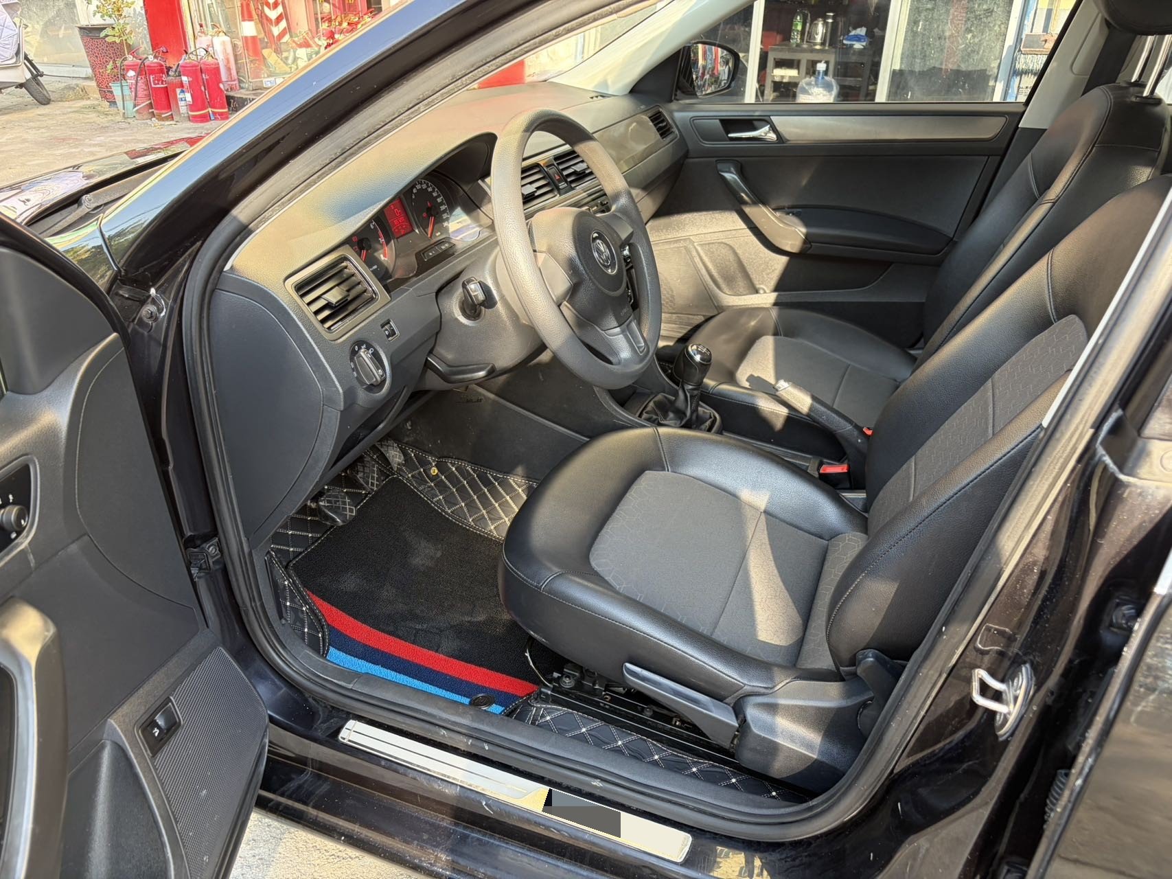 Volkswagen Santana 2015 car image #4