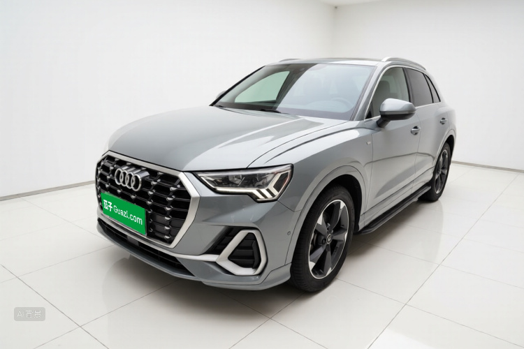 Audi Q3 2021 car image #2