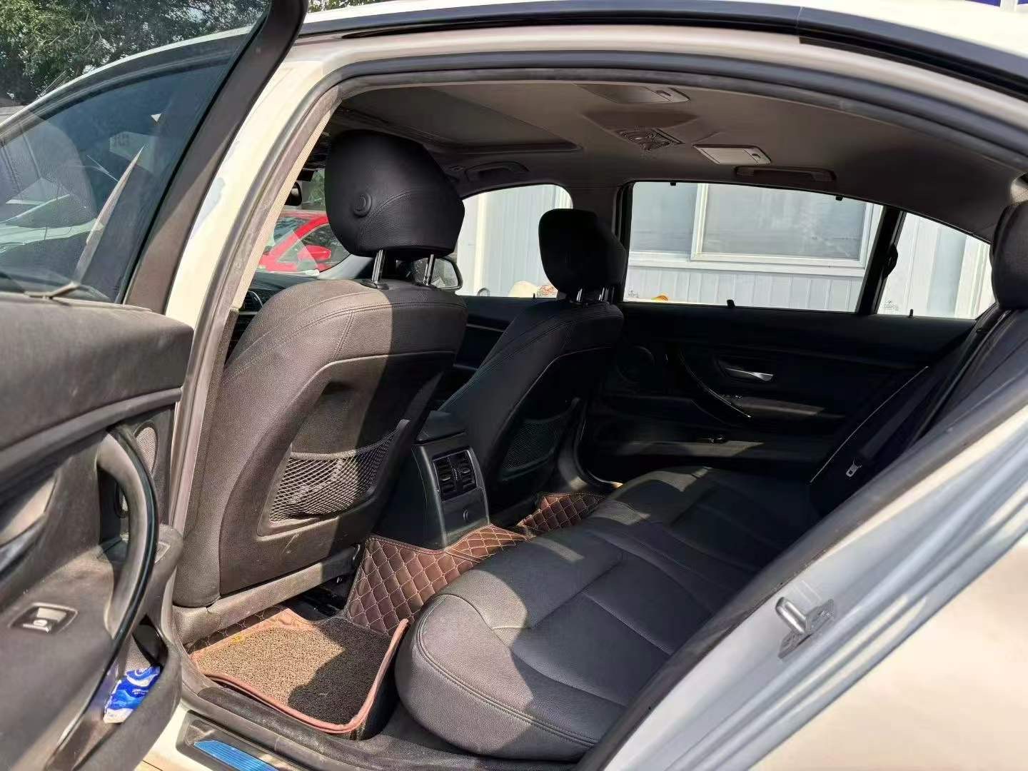 BMW 3 Series 2019 car image #4