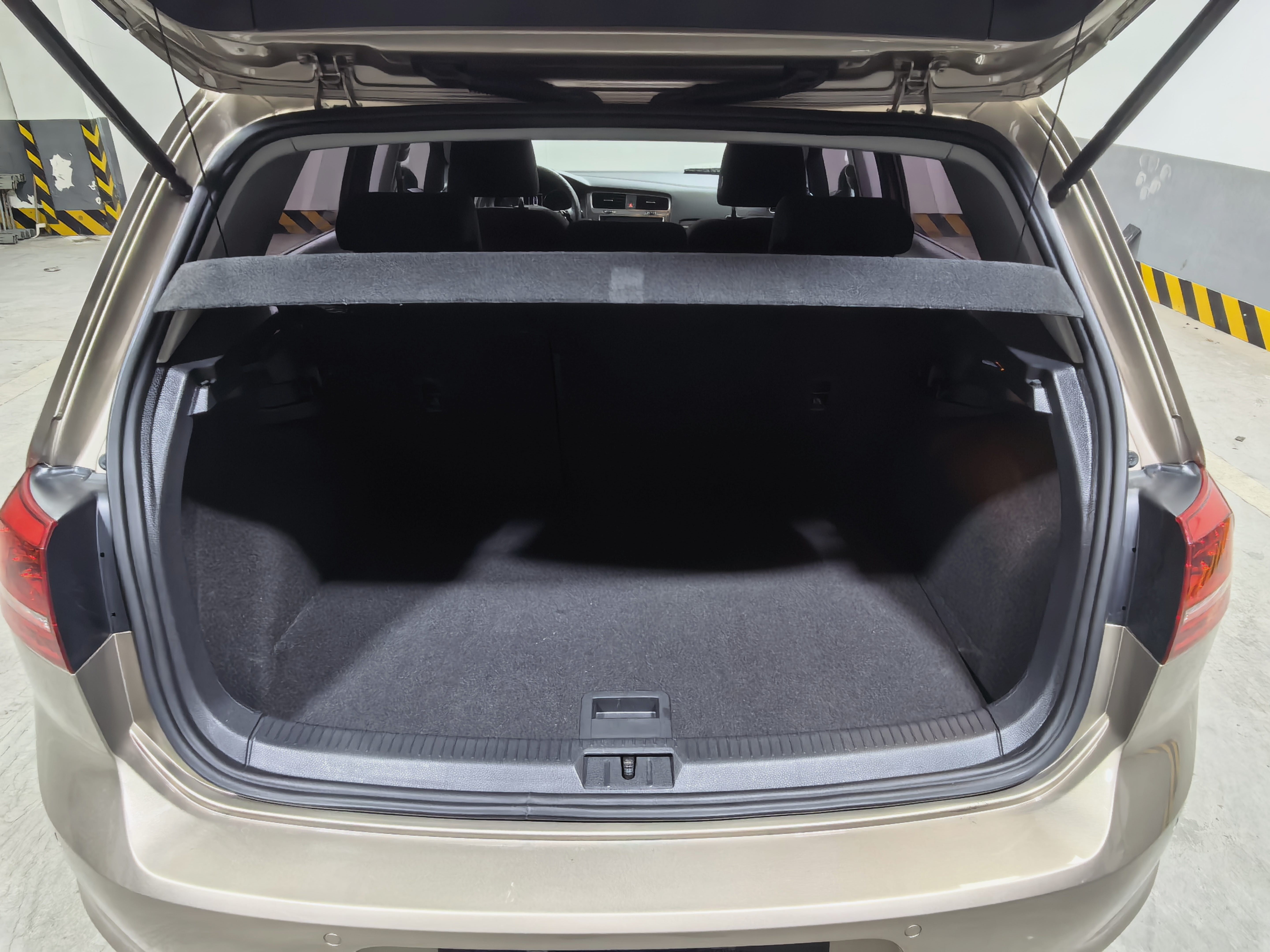 Volkswagen Golf 2016 car image #8