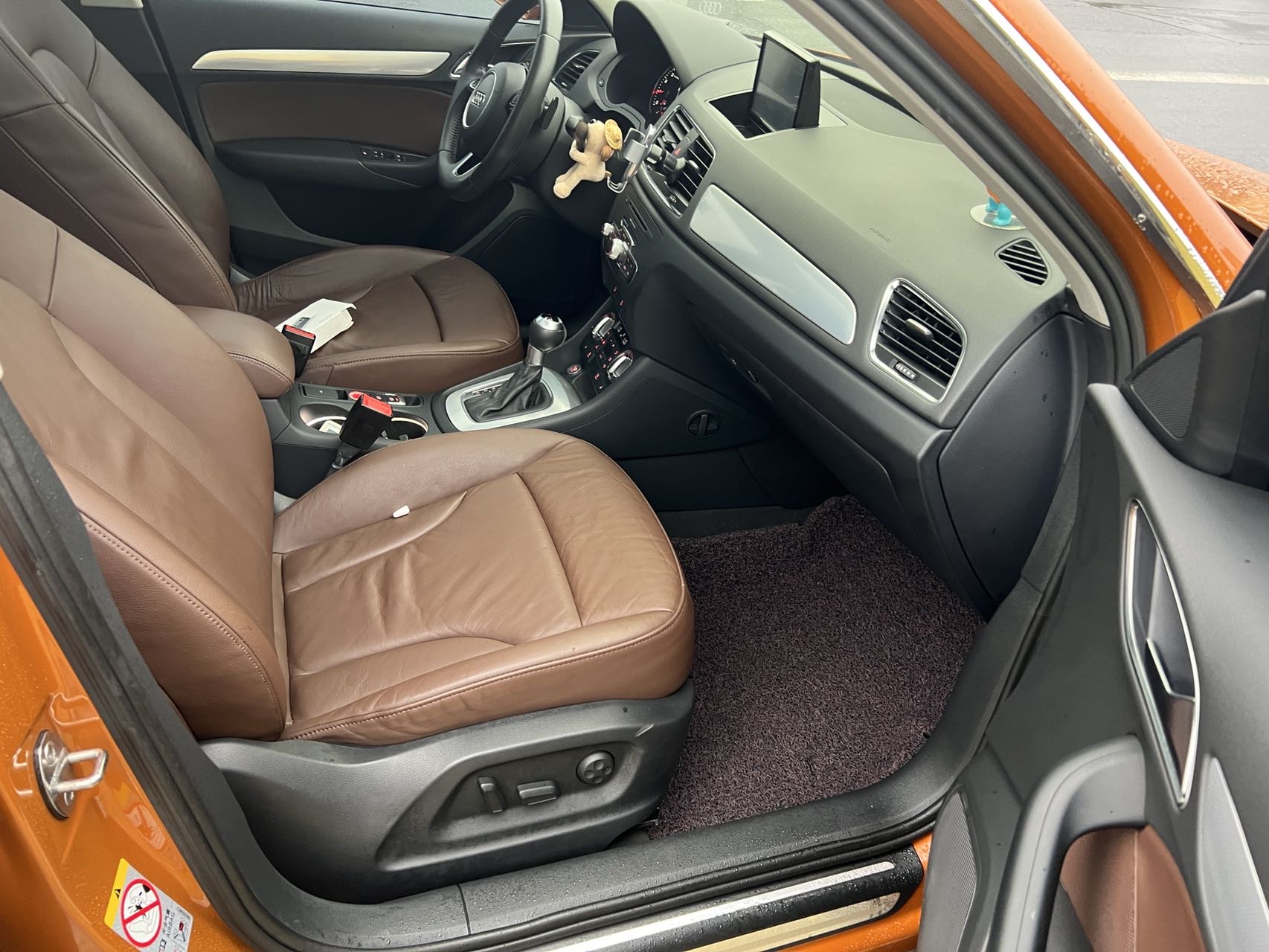 Audi Q3 2014 car image #4
