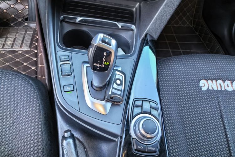 BMW 3 Series 2016 #14 BMW 3 Series 2016 car image #14