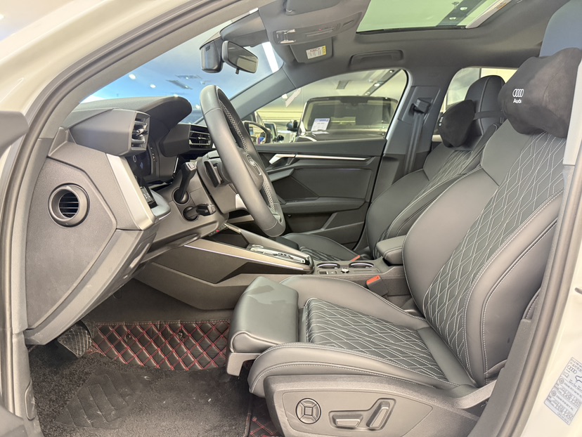 Audi A3 2025 car image #3