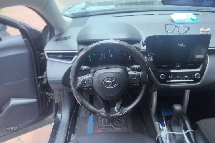 Toyota Corolla Cross 2024 car image #12