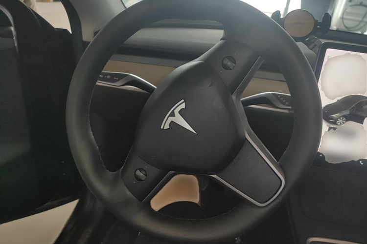 Tesla Model Y 2021 #11 Tesla Model Y 2021 car image #11
