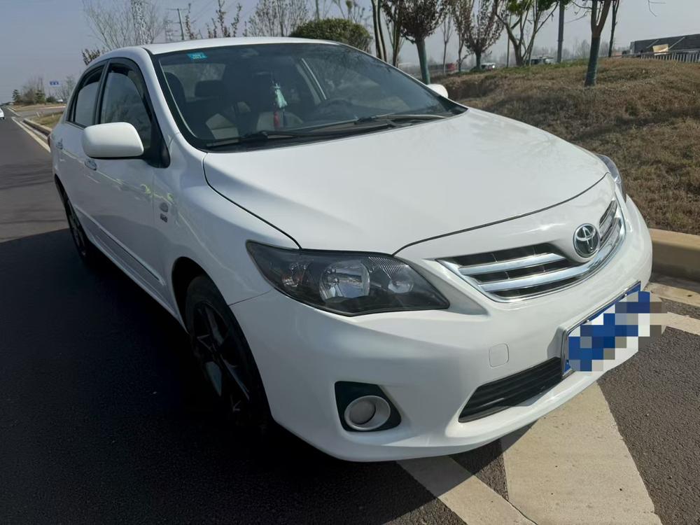 Toyota Corolla 2014 #3 Toyota Corolla 2014 car image #3