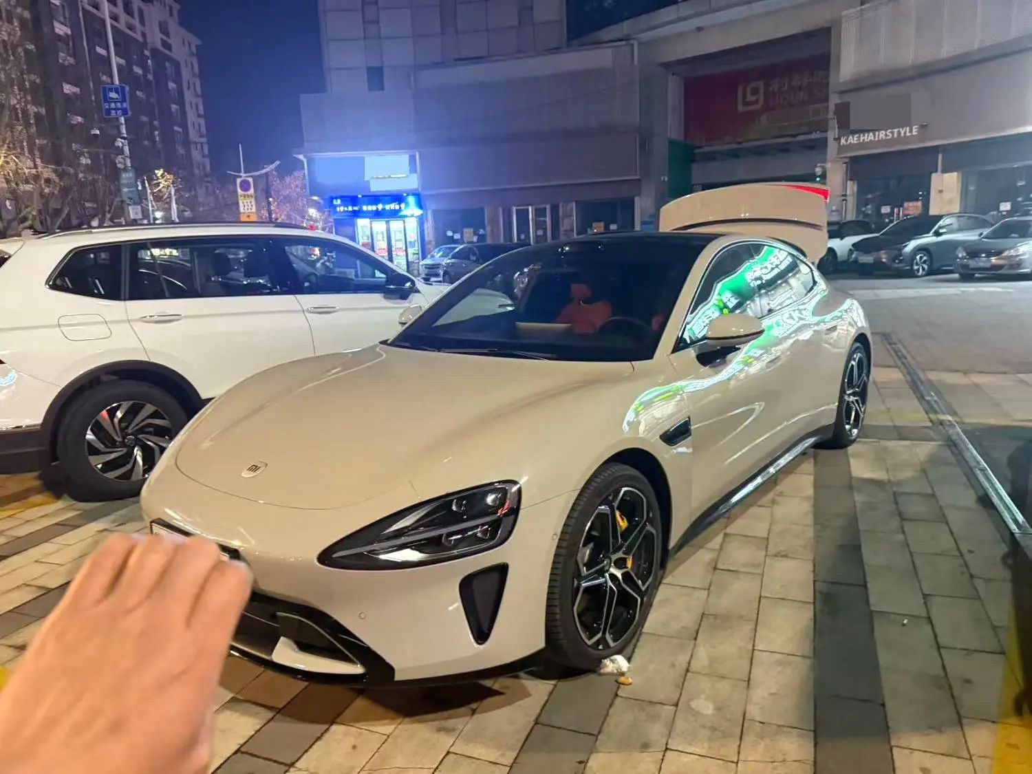 MI SU7 2024 صورة سيارة 