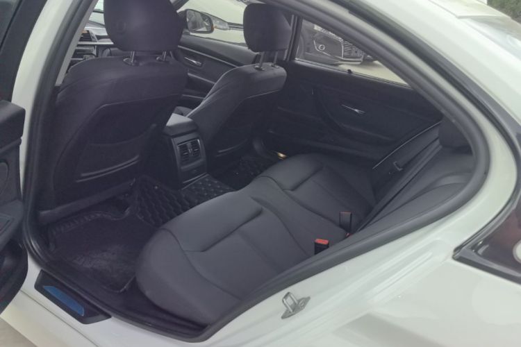 BMW 3 Series 2019 #17 BMW 3 Series 2019 car image #17