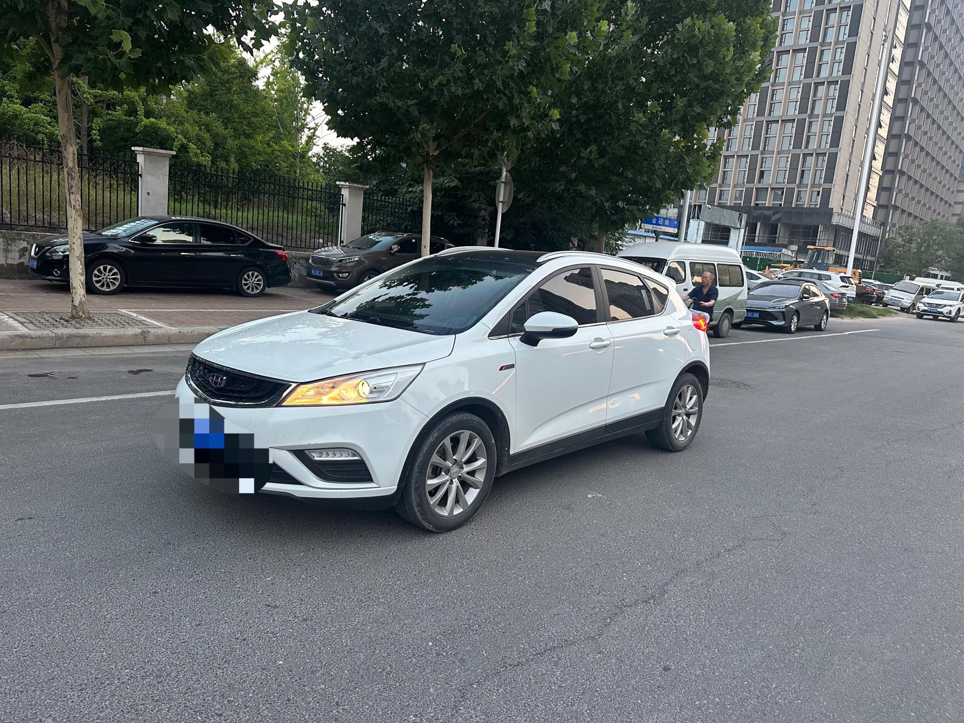 GEELY Emgrand GS 2018 GEELY Emgrand GS 2018 car image