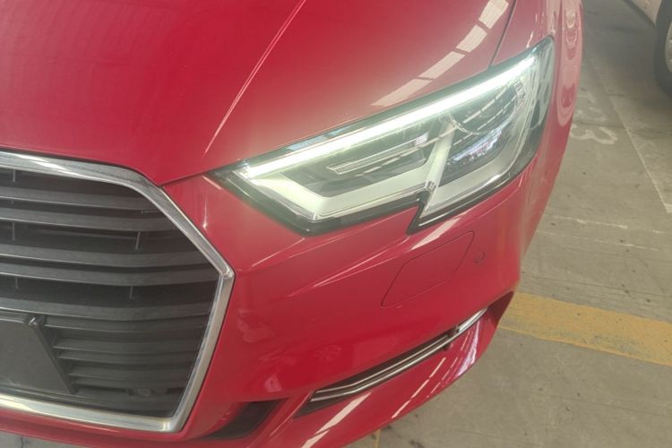 Audi A3 2018 car image #23