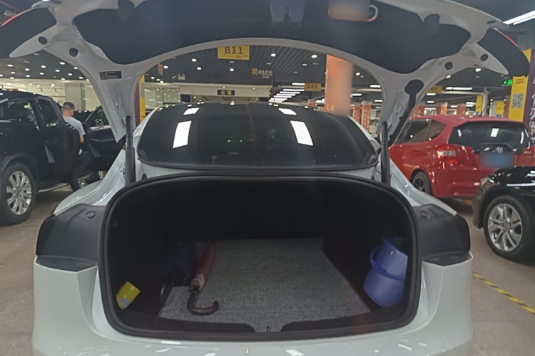 Tesla Model 3 2025 #19 Tesla Model 3 2025 car image #19
