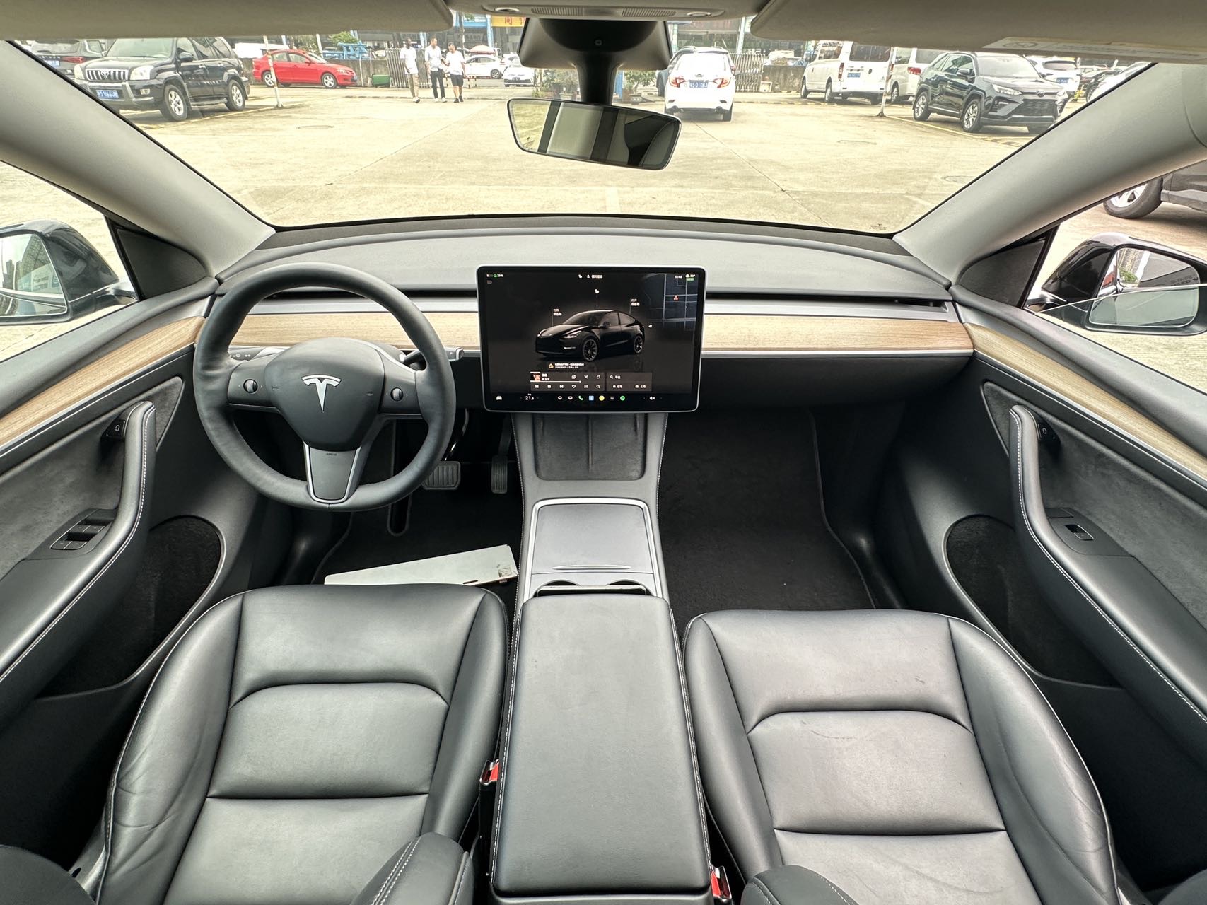 Tesla Model Y 2023 #12 Tesla Model Y 2023 car image #12