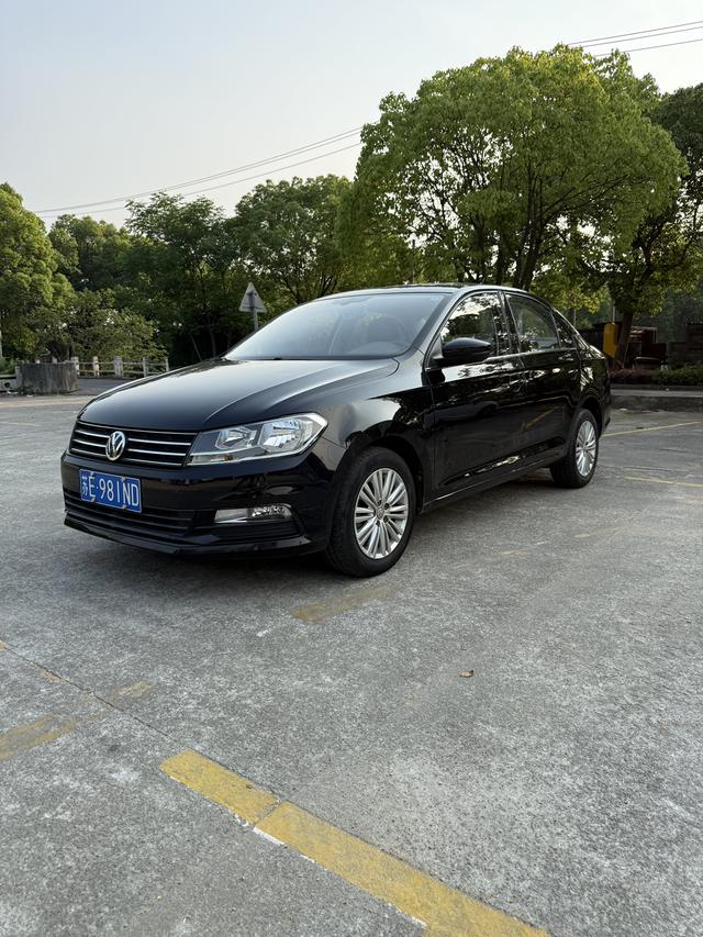 Volkswagen Santana 2021 car image #10