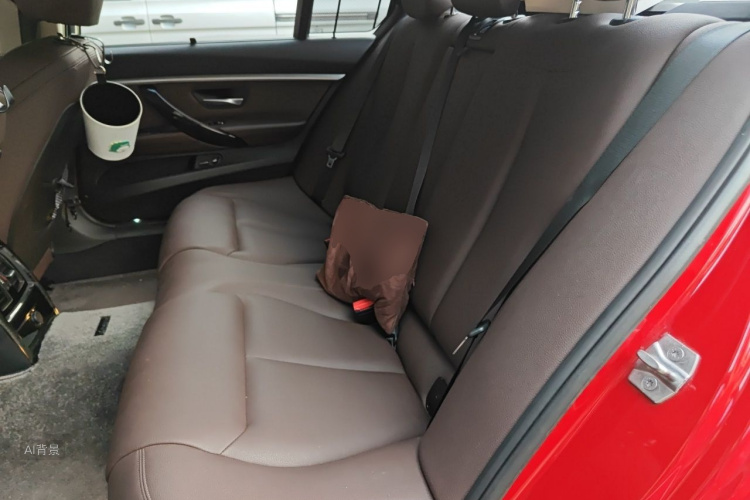 BMW 3 Series 2018 #19 BMW 3 Series 2018 immagine di auto #19