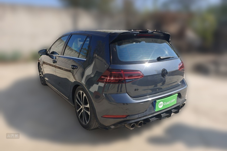 Volkswagen Golf 2020 car image #5