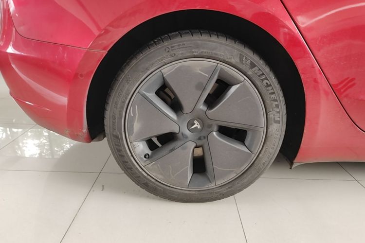 Tesla Model 3 2022 car image #4