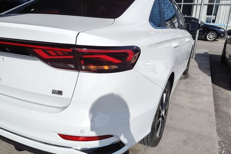 GEELY Emgrand 2024 car image #8