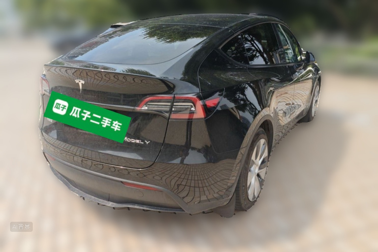 Tesla Model Y 2023 #7 Tesla Model Y 2023 car image #7