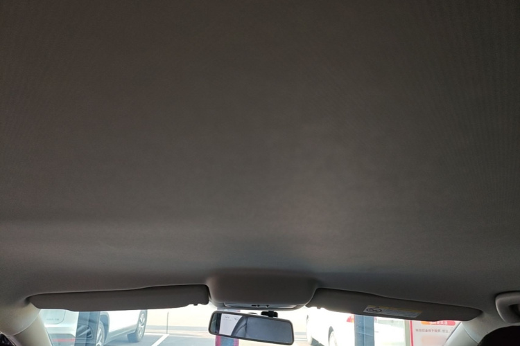 Volkswagen Polo 2017 car image #18