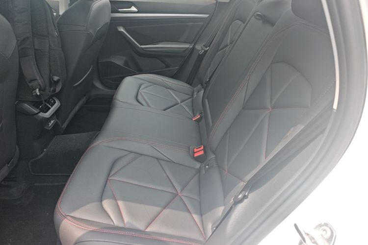 Volkswagen Lavida 2024 car image #17