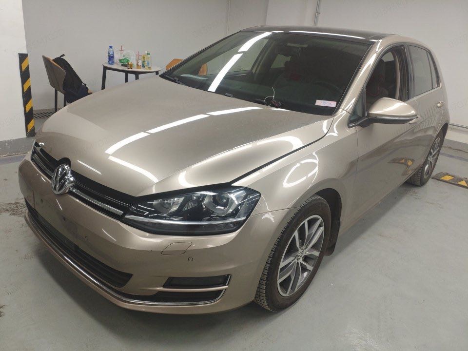 Volkswagen Golf 2014 Volkswagen Golf 2014 car image