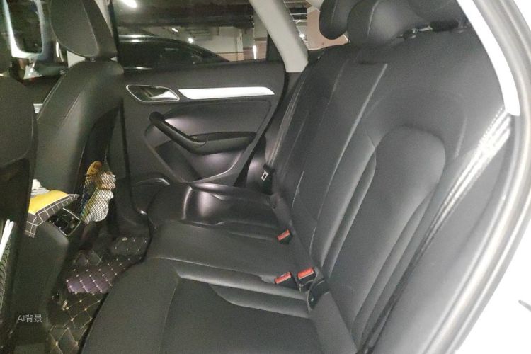 Audi Q3 2018 #19 Audi Q3 2018 car image #19