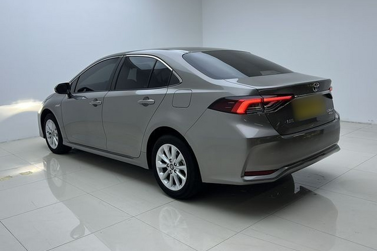 Toyota Corolla 2023 #7 Toyota Corolla 2023 صورة سيارة #7