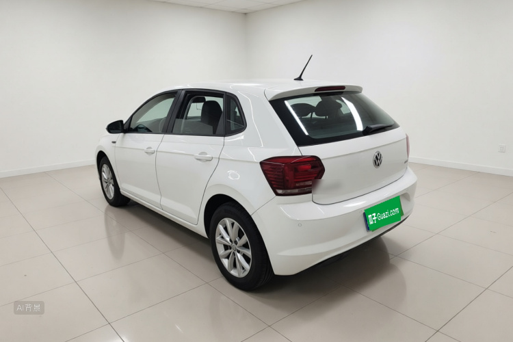 Volkswagen Polo 2021 car image #5