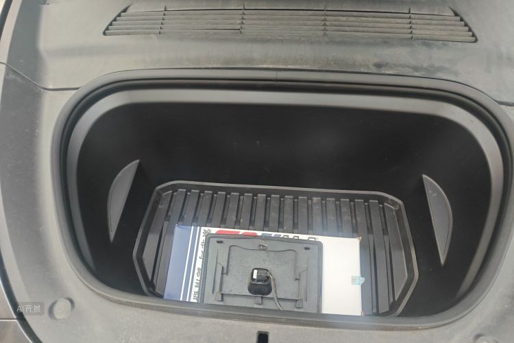 Tesla Model Y 2024 #22 Tesla Model Y 2024 car image #22